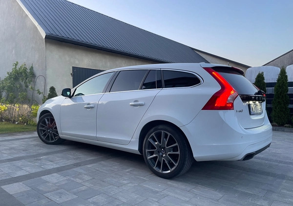 Volvo V60 cena 62000 przebieg: 146000, rok produkcji 2014 z Gubin małe 301